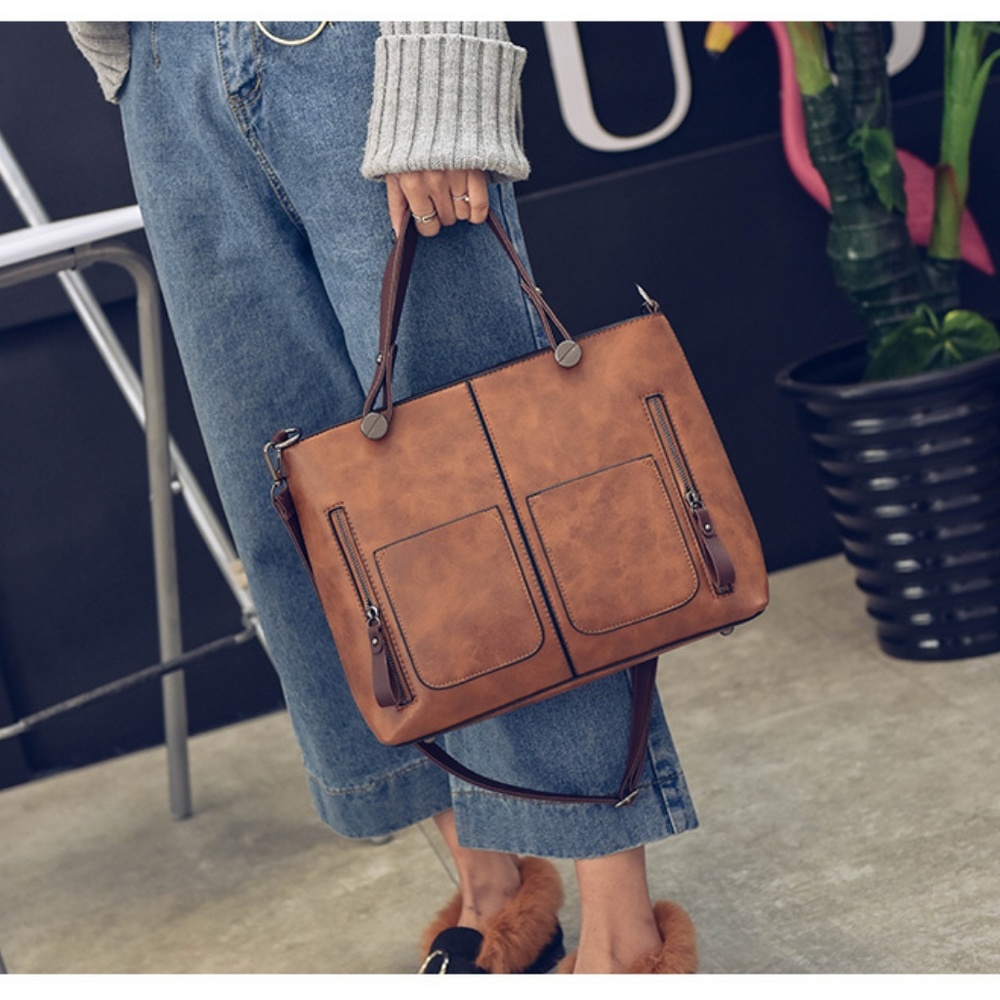 NEW MOONLIGHT Crossbody - Picture 4 of 8